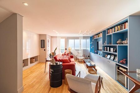 Casa à venda com 4 quartos, 273m² em Vila Andrade, São Paulo