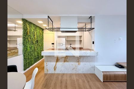 Sala de apartamento para alugar com 2 quartos, 50m² em Cidade Monções, São Paulo
