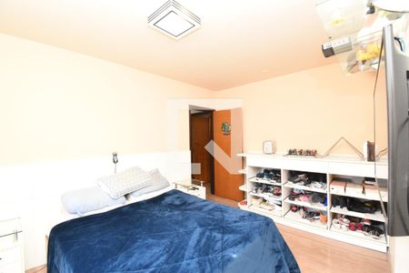 Quarto 1 de casa à venda com 2 quartos, 600m² em Santo Inácio, Curitiba