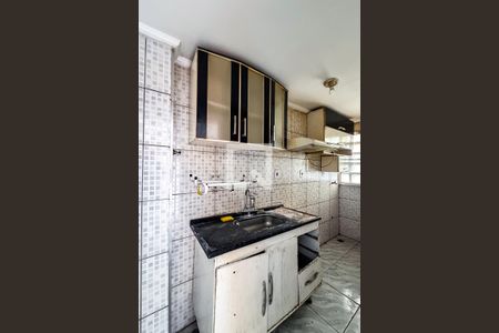 Cozinha e Área de serviço de apartamento para alugar com 2 quartos, 50m² em Canindé, São Paulo