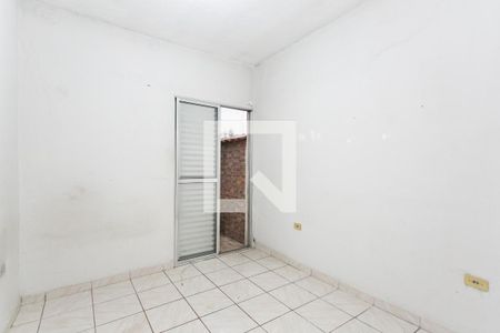 Quarto 2 de casa para alugar com 2 quartos, 28m² em Vila Aparecida, São Paulo