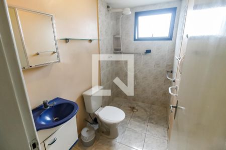 Banheiro de apartamento para alugar com 2 quartos, 68m² em Jardim Henriqueta, Taboão da Serra