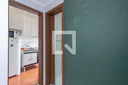 Corredor de apartamento à venda com 1 quarto, 41m² em Vila Mangalot, São Paulo