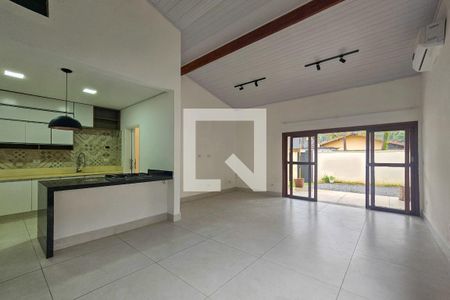 Casa de Condomínio para alugar com 3 quartos, 250m² em Balneario Praia do Pernambuco, Guarujá