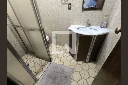Banheiro de casa à venda com 2 quartos, 200m² em Alto dos Pinheiros, Belo Horizonte