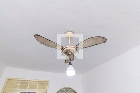Sala de casa para alugar com 2 quartos, 120m² em Irajá, Rio de Janeiro