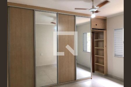 Quarto de casa para alugar com 3 quartos, 270m² em Santa Mônica, Uberlândia