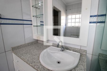 Quarto 1 - Banheiro de casa à venda com 3 quartos, 160m² em Cidade Líder, São Paulo