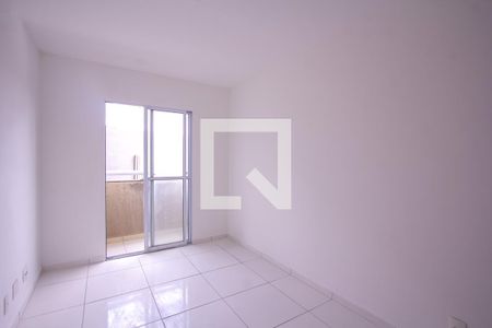 Sala de apartamento para alugar com 2 quartos, 44m² em Vista Alegre, São Gonçalo