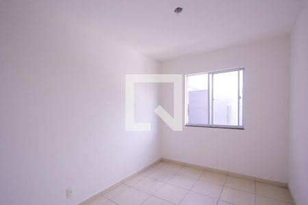 Quarto 1 de apartamento para alugar com 2 quartos, 44m² em Vista Alegre, São Gonçalo