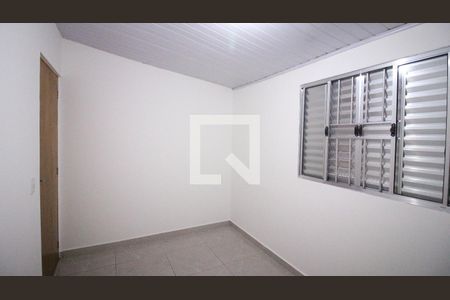 Quarto 1 de casa para alugar com 2 quartos, 70m² em Vila Carmem, São Paulo