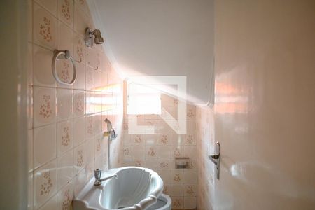 Lavabo de casa para alugar com 4 quartos, 188m² em Vila Vera, São Paulo
