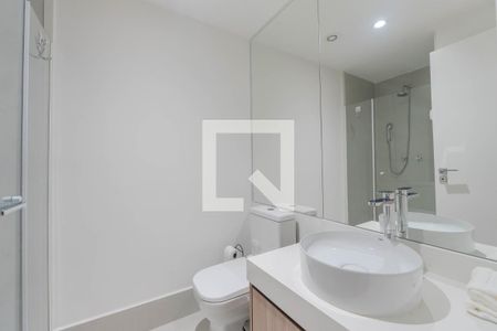 Banheiro de kitnet/studio para alugar com 1 quarto, 25m² em Bela Vista, São Paulo