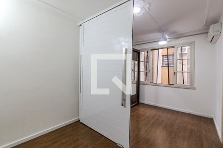 Sala/Quarto de kitnet/studio para alugar com 1 quarto, 29m² em Menino Deus, Porto Alegre