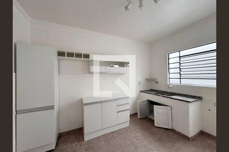 Cozinha de apartamento para alugar com 3 quartos, 90m² em Piqueri, São Paulo