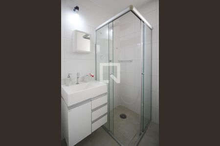 Banheiro de apartamento para alugar com 1 quarto, 35m² em Indianópolis, São Paulo