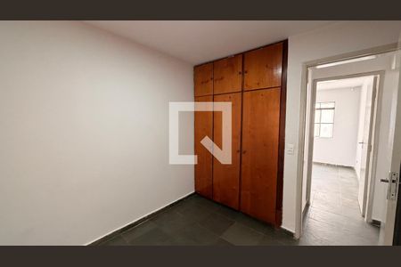 Quarto 3 de apartamento para alugar com 3 quartos, 70m² em Setor dos Afonsos, Goiânia