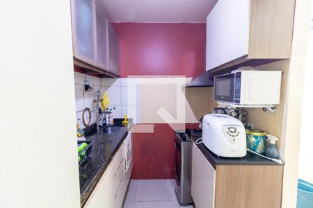 Cozinha de apartamento à venda com 2 quartos, 60m² em Cristal, Porto Alegre