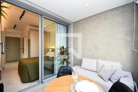 varanda sala de estar e jantar de kitnet/studio para alugar com 1 quarto, 28m² em Jardim Paulista, São Paulo