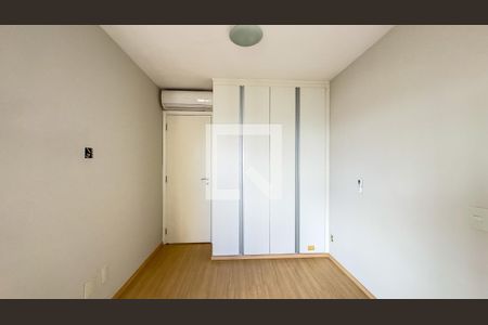 Quarto de apartamento à venda com 2 quartos, 50m² em Campo Belo, São Paulo