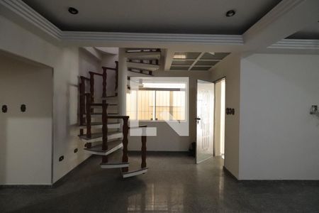 Sala de casa à venda com 3 quartos, 215m² em Parque São Jorge, São Paulo