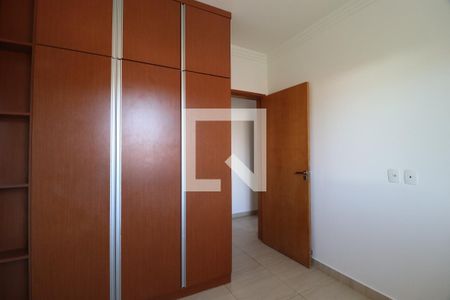 Quarto 1 de apartamento para alugar com 3 quartos, 74m² em Morada da Colina, Uberlândia