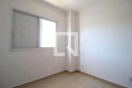 Quarto 1 de apartamento para alugar com 3 quartos, 74m² em Morada da Colina, Uberlândia