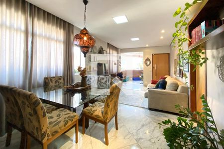 Apartamento à venda com 3 quartos, 115m² em Santo Antônio, Belo Horizonte