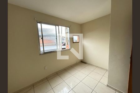 Quarto 1 de casa para alugar com 2 quartos, 40m² em Bento Ribeiro, Rio de Janeiro