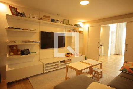 Sala de TV  de casa à venda com 3 quartos, 290m² em Parque dos Passaros, São Bernardo do Campo
