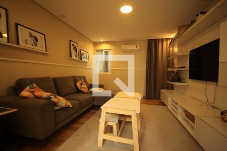 Sala de TV  de casa à venda com 3 quartos, 290m² em Parque dos Passaros, São Bernardo do Campo