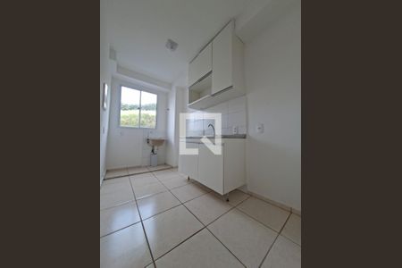 Cozinha de apartamento para alugar com 1 quarto, 47m² em Buritis, Belo Horizonte