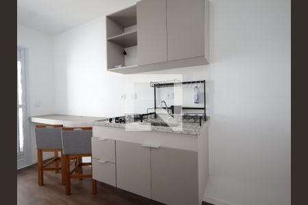 Cozinha/ Sala de apartamento para alugar com 1 quarto, 27m² em Portal do Morumbi, São Paulo