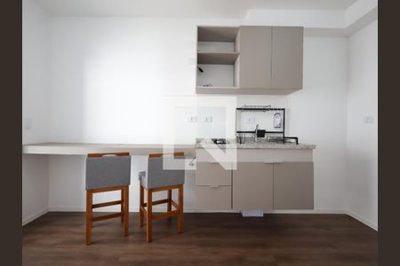 Sala/Cozinha de apartamento para alugar com 1 quarto, 27m² em Portal do Morumbi, São Paulo