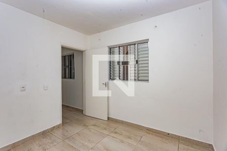 Quarto de casa para alugar com 2 quartos, 49m² em Jardim Climax, São Paulo