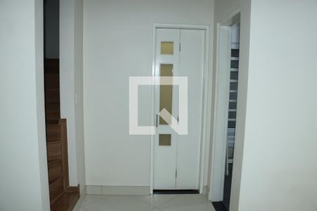 Casa de Condomínio para alugar com 2 quartos, 85m² em Granja Viana, Cotia