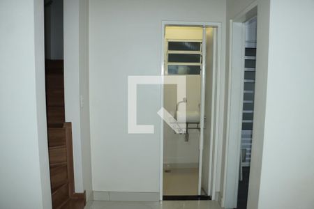Casa de Condomínio para alugar com 2 quartos, 85m² em Granja Viana, Cotia