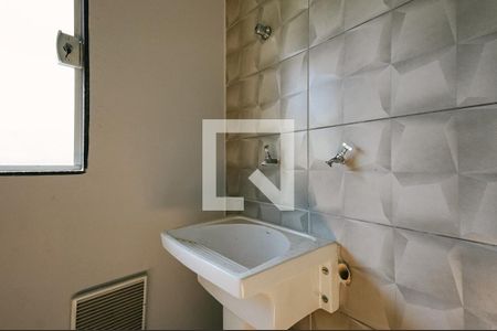 Sala/Cozinha e Área de Serviço de apartamento para alugar com 1 quarto, 35m² em Artur Alvim, São Paulo