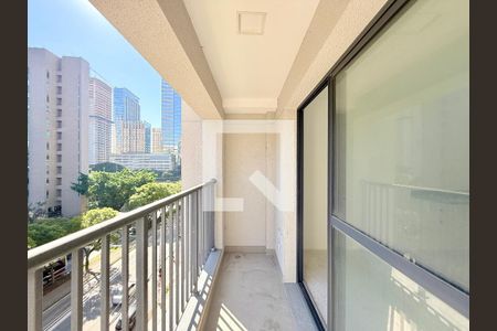 Sacada de kitnet/studio à venda com 1 quarto, 24m² em Vila Cordeiro, São Paulo