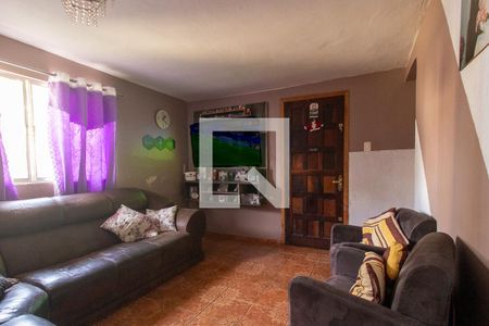 Sala de casa à venda com 5 quartos, 120m² em Sítio Cercado, Curitiba
