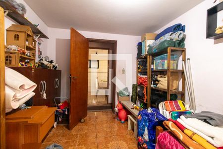 Quarto 1 de casa à venda com 5 quartos, 120m² em Sítio Cercado, Curitiba