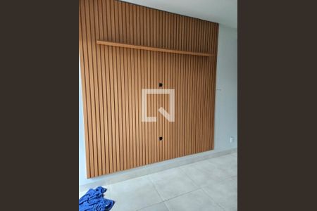 Sala de casa para alugar com 2 quartos, 73m² em Novo Mundo, Uberlândia