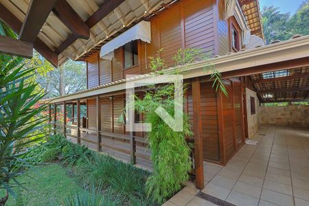 Casa de Condomínio à venda com 3 quartos, 450m² em Vila D’el Rey, Nova Lima