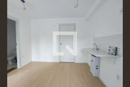 Sala/Cozinha de apartamento para alugar com 2 quartos, 28m² em Santo Amaro, São Paulo
