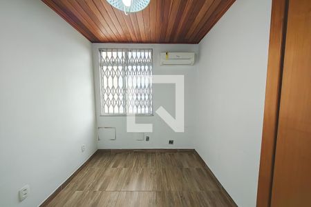 Quarto 2 de apartamento à venda com 4 quartos, 80m² em Gamboa, Rio de Janeiro