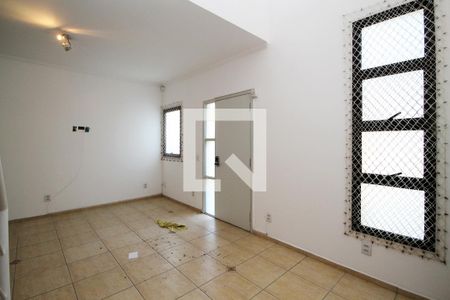 Sala de casa de condomínio para alugar com 3 quartos, 85m² em Granja Viana, Cotia