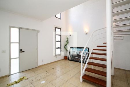 Sala de casa de condomínio para alugar com 3 quartos, 85m² em Granja Viana, Cotia