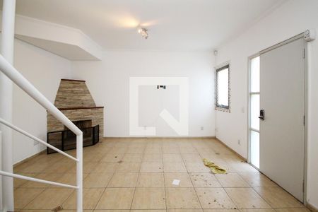 Sala de casa de condomínio para alugar com 3 quartos, 85m² em Granja Viana, Cotia