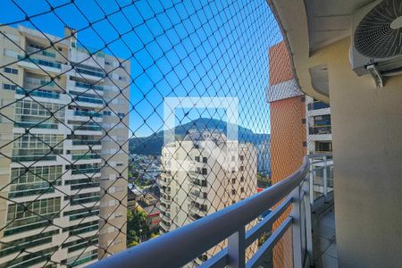 Apartamento para alugar com 3 quartos, 190m² em Centro, Guarujá
