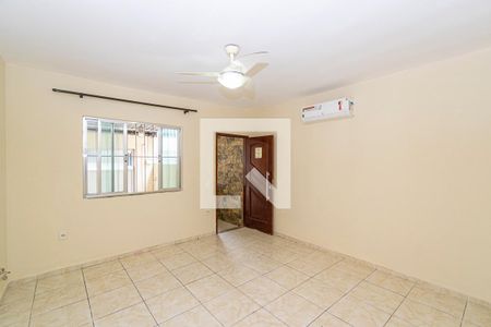 Sala de casa para alugar com 2 quartos, 60m² em Olaria, Rio de Janeiro